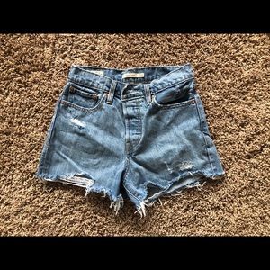 Levi’s Wedgie Shorts
